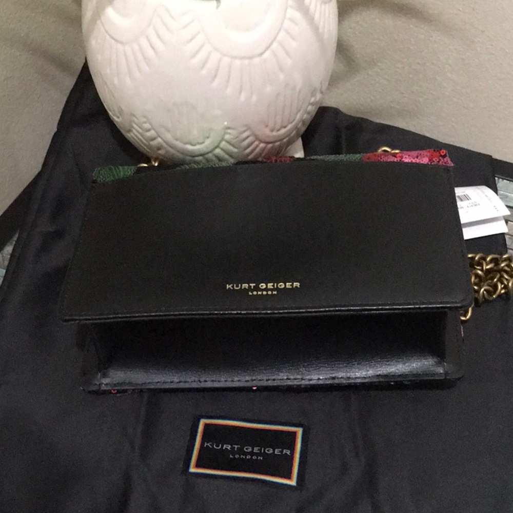 - Kurt Geiger London Kurt Geiger London
Shoreditch Floral Sequin Small Cro… - Picture 11 of 16